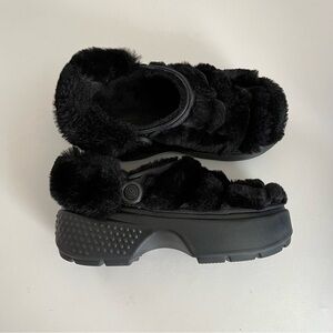Crocs Stomp Black Furry Platform Clogs Size 7